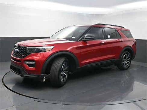 Used 2020 Ford Explorer ST w/ Premium Technology Package image 24