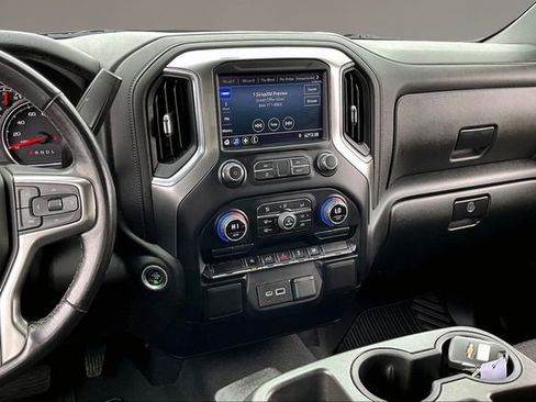 Used 2022 Chevrolet Silverado 1500 LT w/ Bed Protection Package image 9