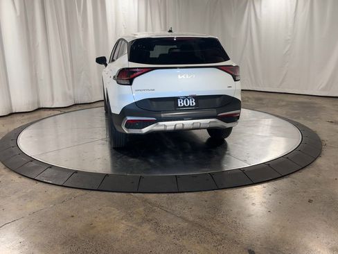 Certified 2025 Kia Sportage LX image 7
