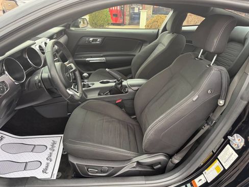 Used 2017 Ford Mustang GT image 10