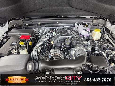 New 2025 Jeep Gladiator Sport image 31