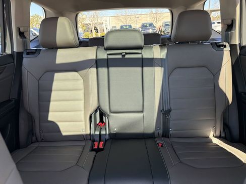 New 2026 Volkswagen Atlas SEL AWD/4WD image 34
