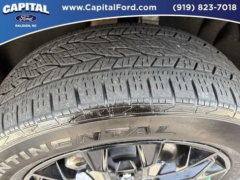 Used 2025 Chevrolet Traverse LT w/ Midnight/Sport Edition FWD image 14