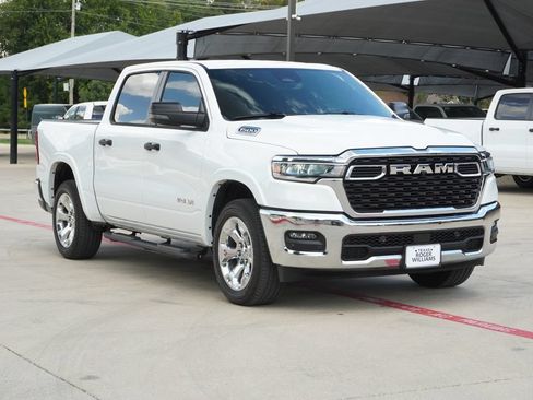 Used 2026 RAM 1500 Lone Star AWD/4WD image 6