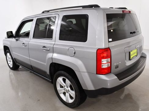 Used 2015 Jeep Patriot Latitude AWD/4WD image 15