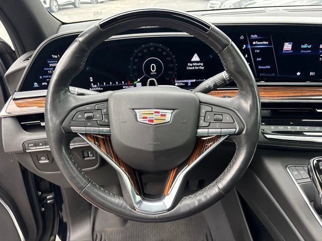 Used 2023 Cadillac Escalade ESV Premium Luxury w/ LPO, Floor Liner Package AWD/4WD image 38