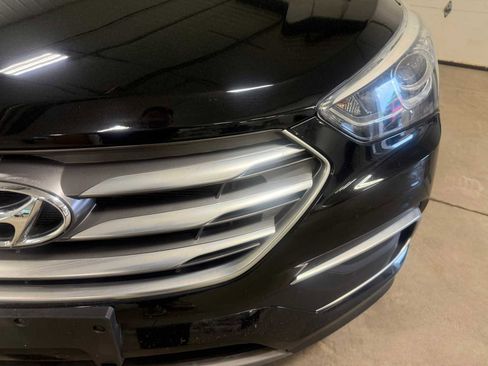 Used 2018 Hyundai Santa Fe Sport FWD image 5