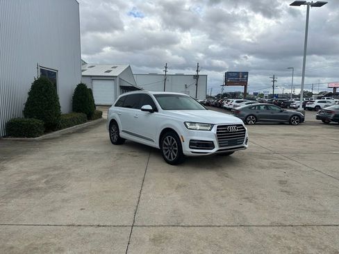 Used 2017 Audi Q7 3.0T Premium Plus w/ Premium Plus Package image 5