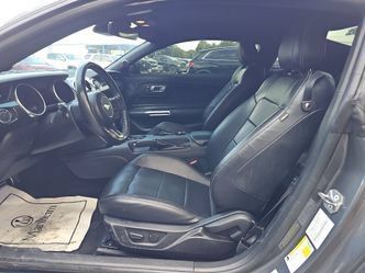 Used 2022 Ford Mustang Premium RWD image 3