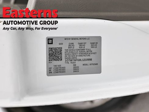 Used 2020 GMC Savana 2500 w/ Driver Convenience Package RWD image 32