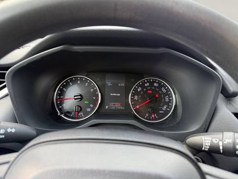 Used 2019 Toyota RAV4 XLE w/ Convenience Package AWD/4WD image 15