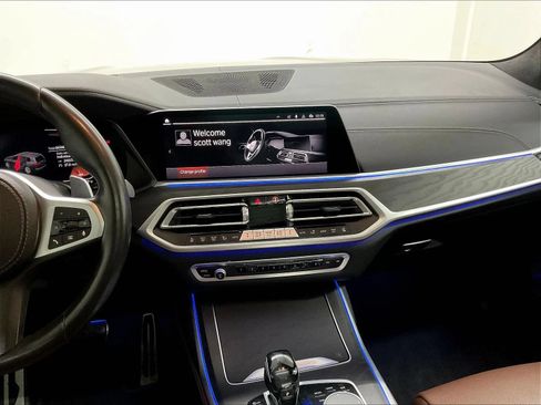 Used 2022 BMW X7 xDrive40i w/ M Sport Package AWD/4WD image 23