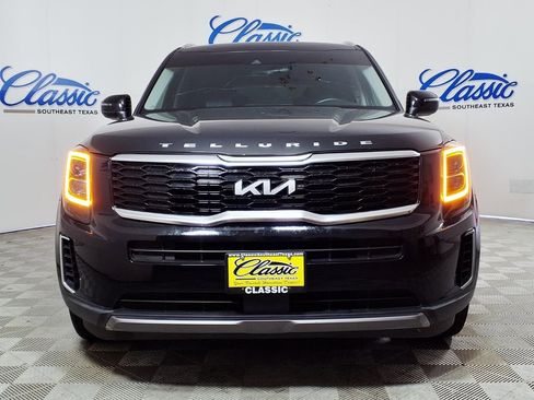 Used 2022 Kia Telluride EX w/ EX Premium Package FWD image 3