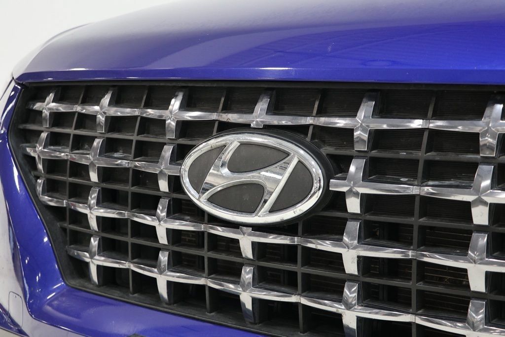 Used 2025 Hyundai Venue SEL FWD image 10