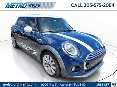 Used 2019 MINI Cooper 4-Door Hardtop w/ Signature Upholstery Package