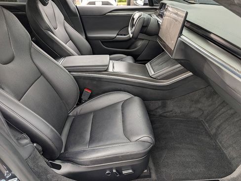 Used 2021 Tesla Model S Plaid image 14
