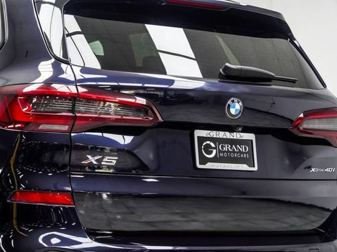 Used 2021 BMW X5 xDrive40i w/ M Sport Package AWD/4WD image 14