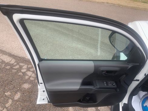 Used 2023 Toyota Tacoma SR image 12