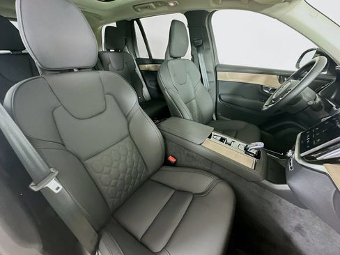 Used 2026 Volvo XC90 B6 Plus w/ Protection Package Premier AWD/4WD image 47