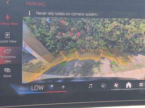 Certified 2025 BMW X7 xDrive40i w/ Executive Package AWD/4WD image 6