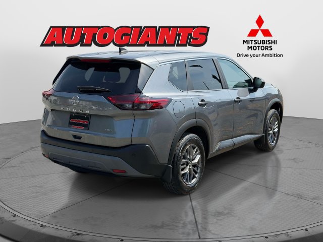 Used 2023 Nissan Rogue S AWD/4WD image 4