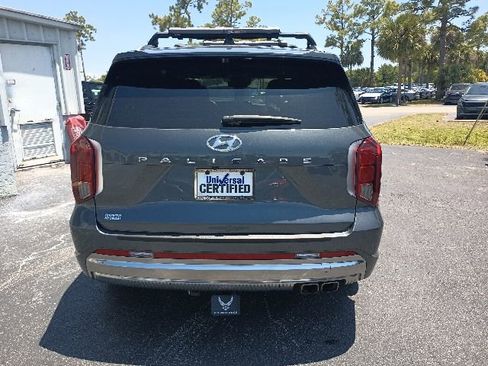 Used 2023 Hyundai Palisade Calligraphy w/ Cargo Package FWD image 4