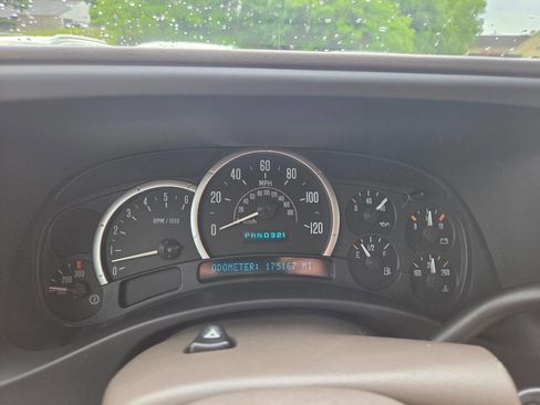 Used 2004 Cadillac Escalade AWD image 20