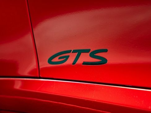 Certified 2024 Porsche 911 Carrera GTS image 24