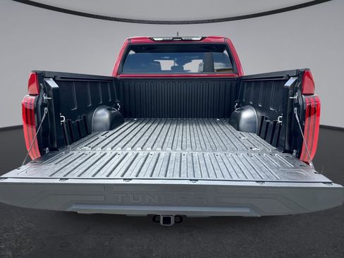 Used 2025 Toyota Tundra SR AWD/4WD image 13