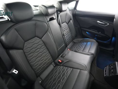 Used 2022 Audi RS e-tron GT w/ Carbon Performance Package AWD/4WD image 5