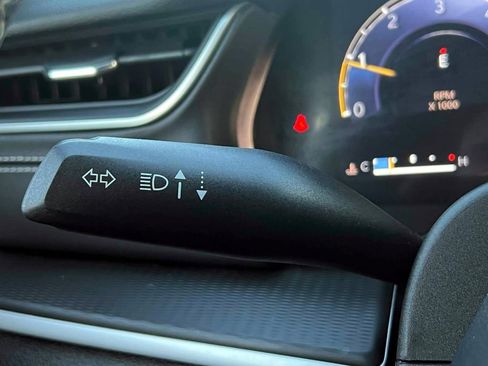 Certified 2023 Jeep Grand Cherokee L Laredo image 23