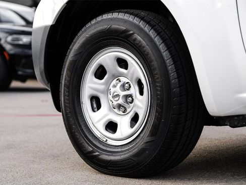 Used 2019 Nissan Frontier S image 48