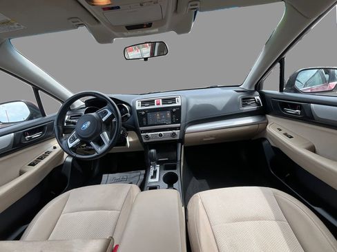 Used 2016 Subaru Outback 2.5i Premium AWD/4WD image 9