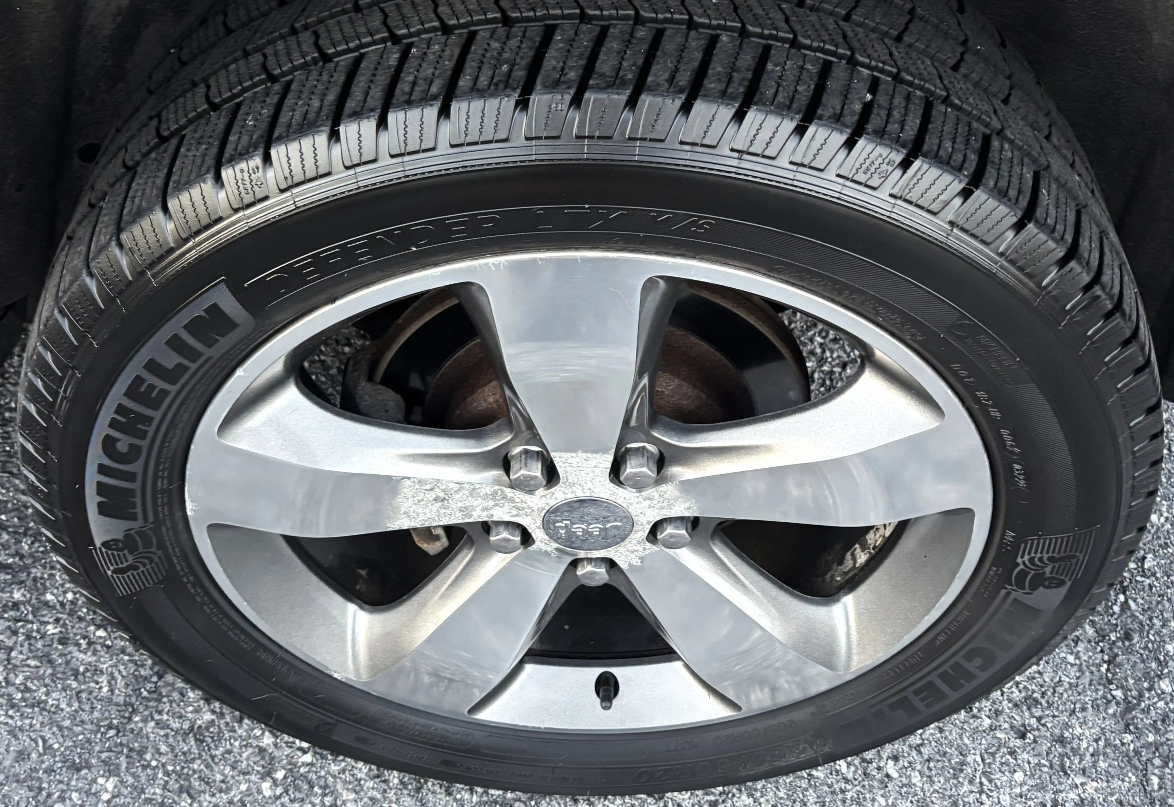 Used 2014 Jeep Grand Cherokee Overland AWD/4WD image 8