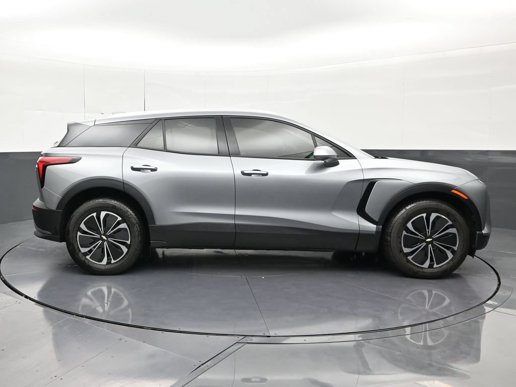 Used 2024 Chevrolet Blazer EV LT AWD/4WD image 6