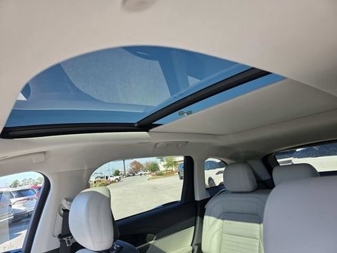 New 2026 Lincoln Nautilus Reserve w/ Jet Appearance Package image 9