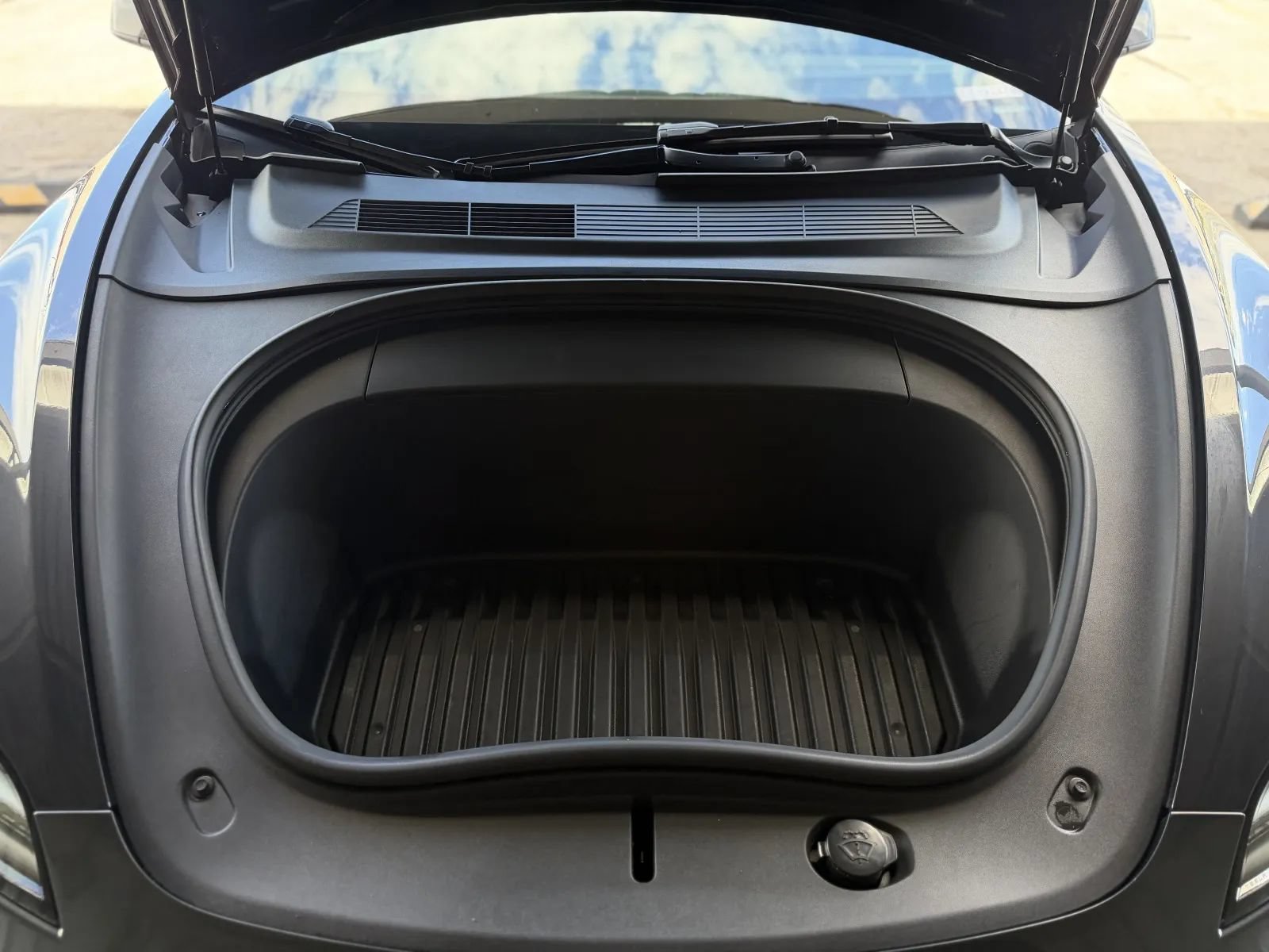 Used 2024 Tesla Model 3 Standard Range RWD image 39