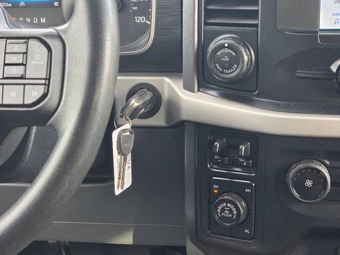 Used 2021 Ford F150 XLT w/ Max Trailer Tow Package image 16