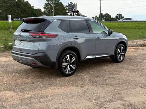 Used 2021 Nissan Rogue SL w/ Premium Package FWD image 5