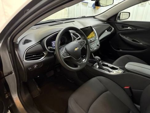 Used 2023 Chevrolet Malibu LT FWD image 25