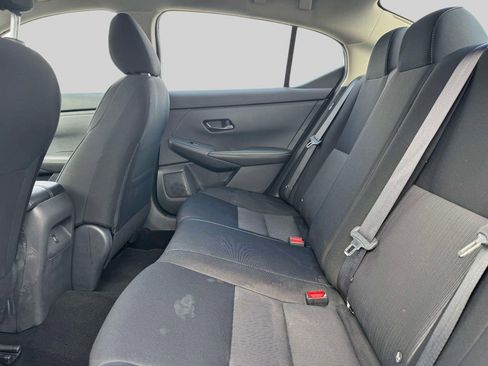 Used 2025 Nissan Sentra SV w/ Trunk Package image 11