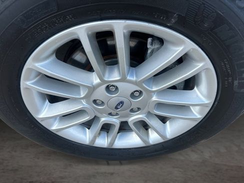 Used 2013 Ford Flex SEL FWD image 17