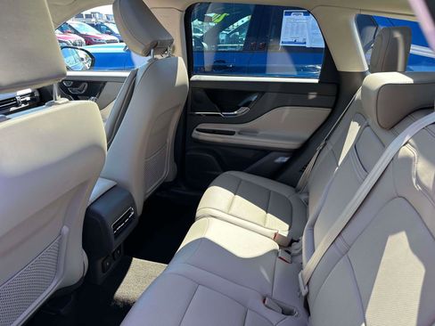 Used 2023 Lincoln Corsair Reserve w/ Equipment Group 201A image 9