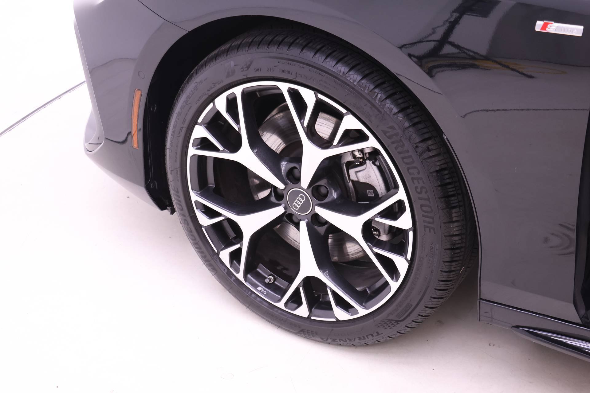 Certified 2026 Audi A6 Premium Plus w/ Premium Plus Package AWD/4WD image 20