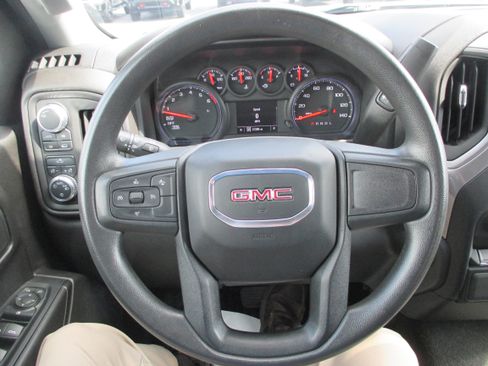 Used 2023 GMC Sierra 1500 Pro w/ Graphite Edition AWD/4WD image 17