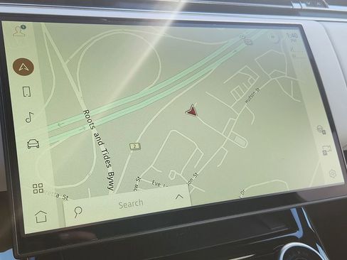 Used 2023 Land Rover Range Rover Sport SE Dynamic image 15