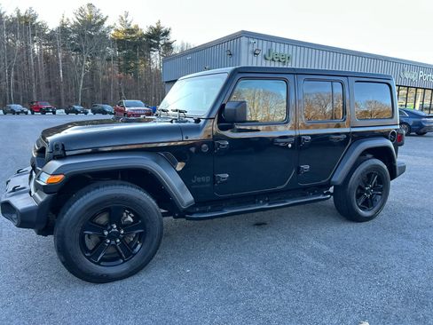 Used 2021 Jeep Wrangler Unlimited Sport image 18