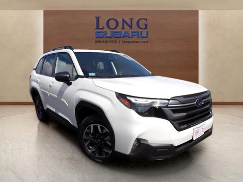 Certified 2025 Subaru Forester Premium image 3