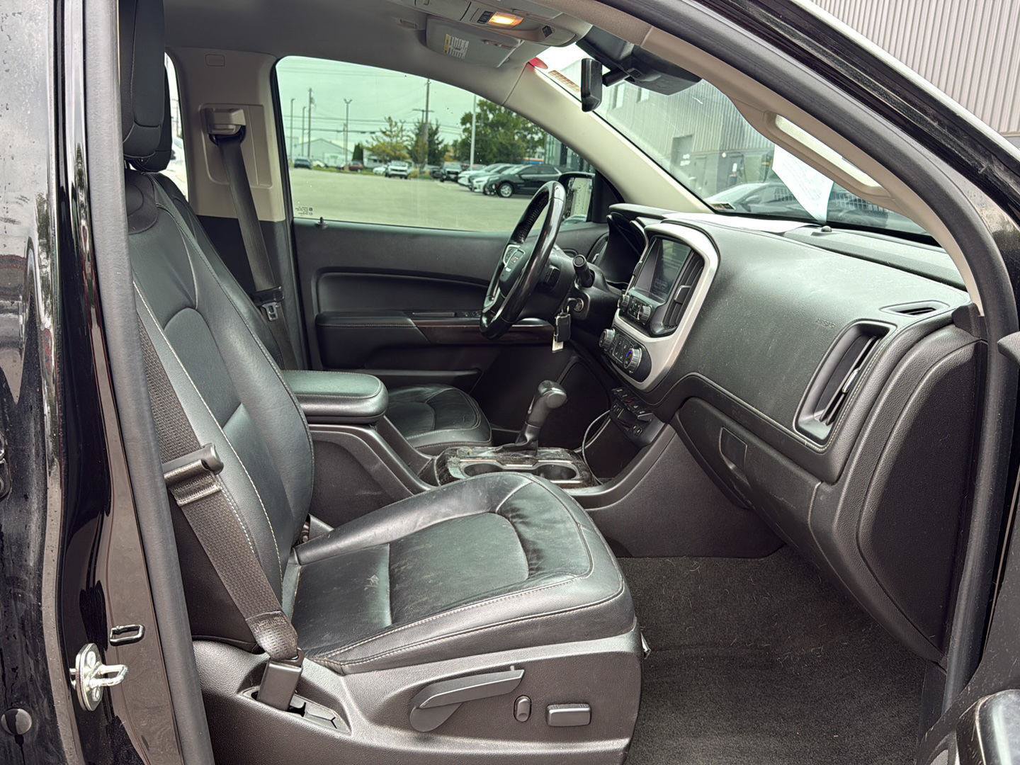 Used 2016 GMC Canyon SLT w/ Driver Alert Package AWD/4WD image 11
