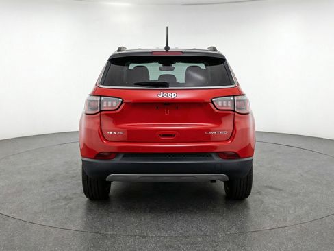 Used 2025 Jeep Compass Limited image 7